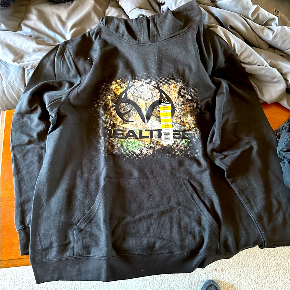 Real Tree XL Black Hoodie brand new